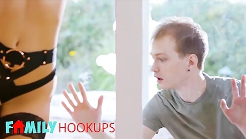 Pin-up And Small Trailer With Alex Jett And Aaliyah Love