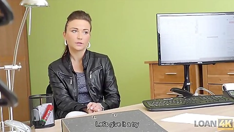 Video With Flattering Best Girl From